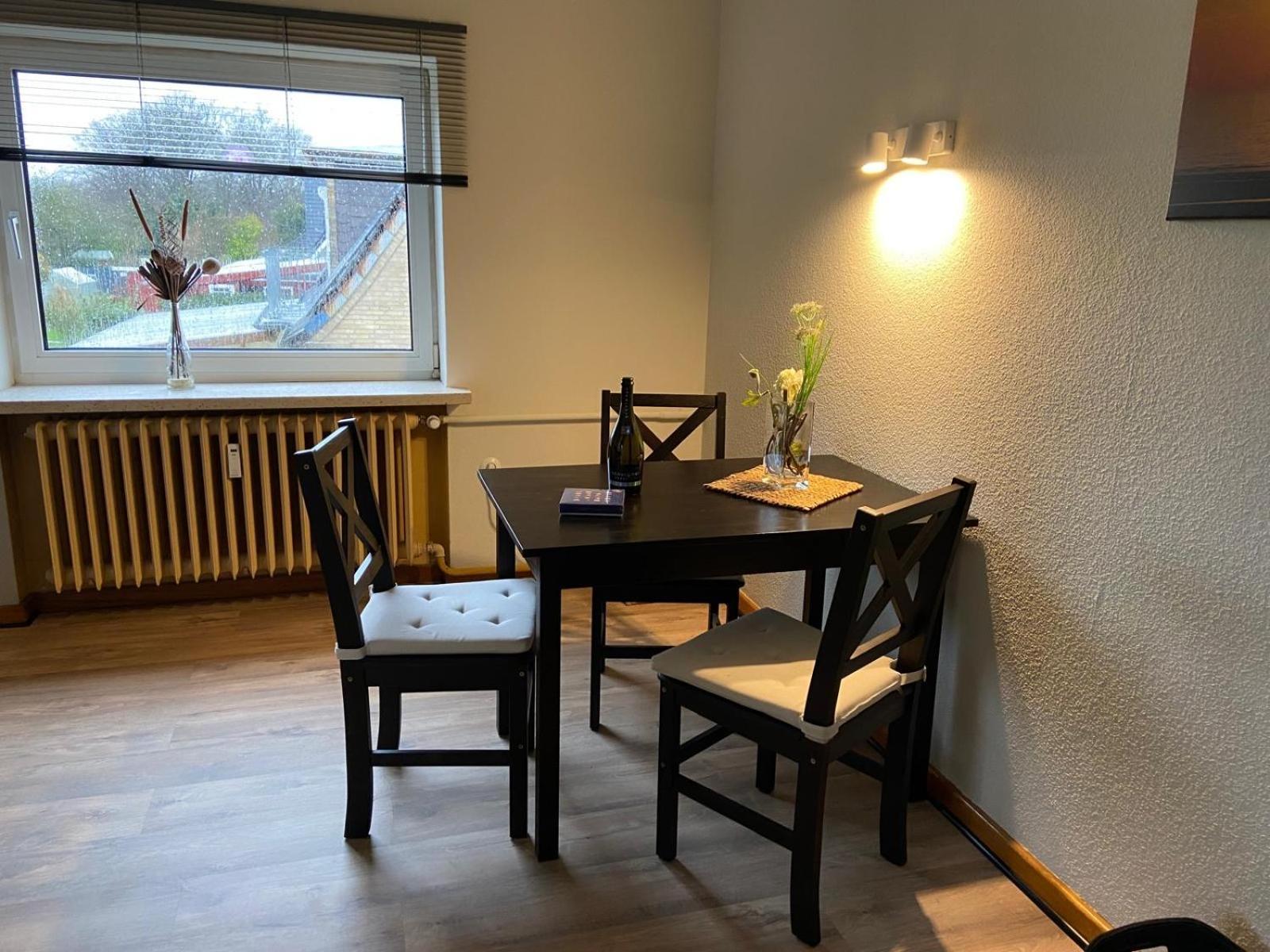 Feddersen Living Grosse Ferienwohnung - Garten - Terrasse - Smart Tv - Netflix برونسبوتل المظهر الخارجي الصورة