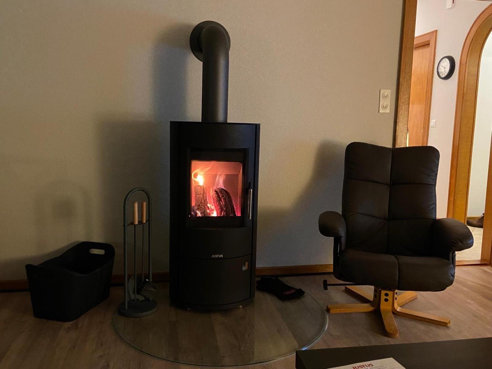 Feddersen Living Grosse Ferienwohnung - Garten - Terrasse - Smart Tv - Netflix برونسبوتل المظهر الخارجي الصورة